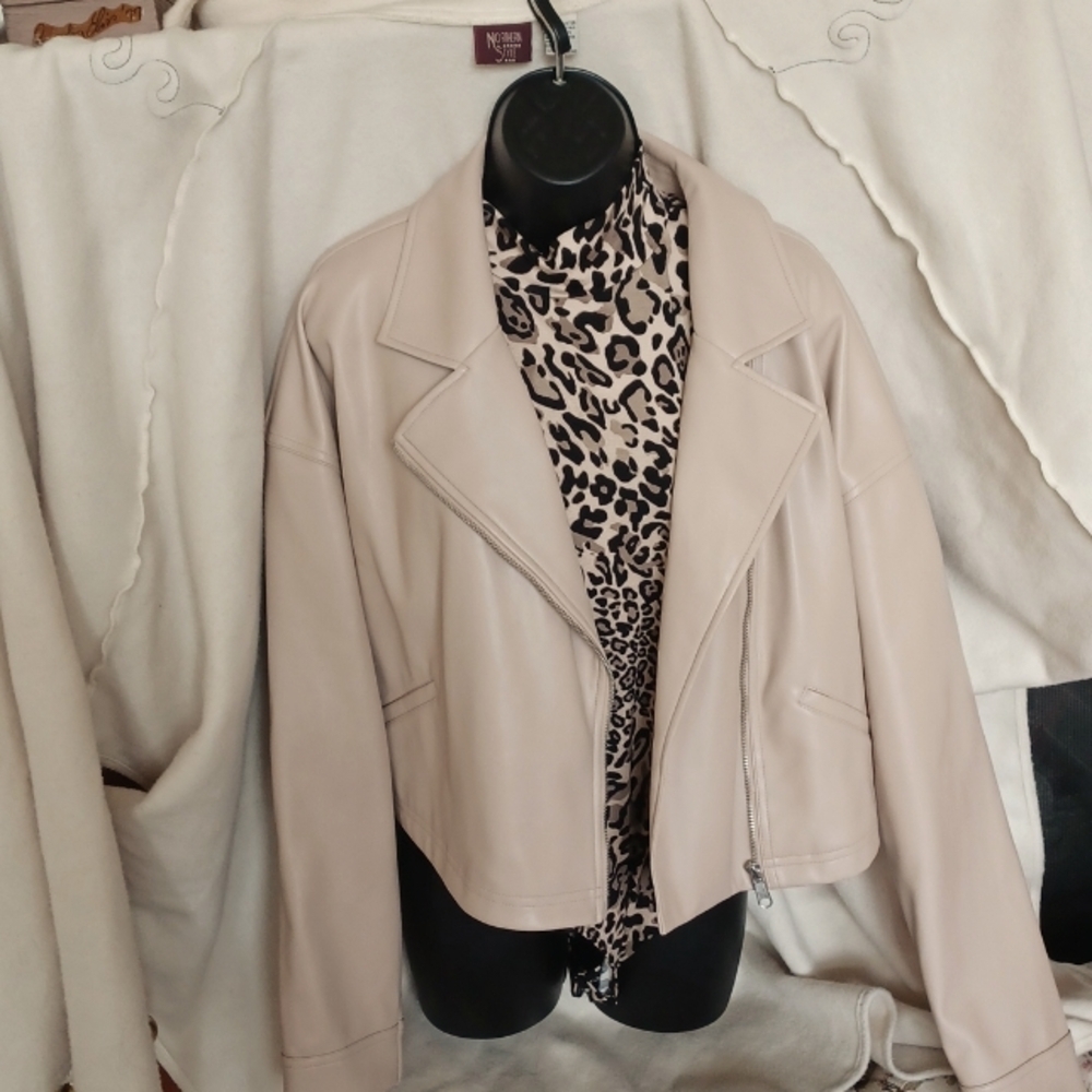 NWT BAR lll faux leather tan MOTO Jacket XL